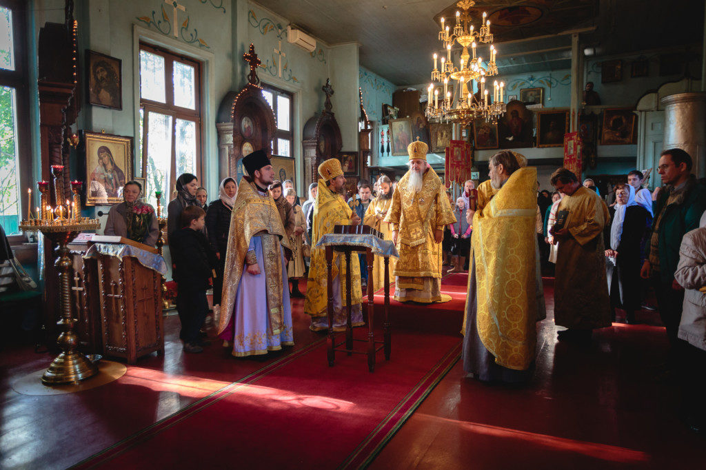 В Свято-Макариевской церкви состоялась архиерейская Литургия